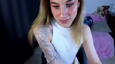 Snapshot of miraraid chatting on 14, 11, 2025 miraraid online show from 14, 11, 2025