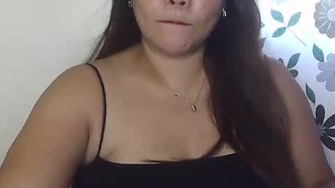 Snapshot of mireille_27 chatting on 5, 10, 2025 mireille_27 online show from 5, 10, 2025