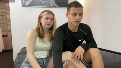 mirelcouple online show from 19, 4, 2026