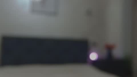 Snapshot of miriam04 chatting on 2, 11, 2025 miriam04 online show from 2, 11, 2025