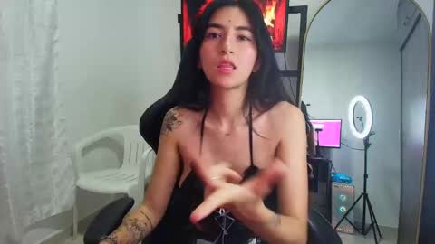 Snapshot of mis_iyasha chatting on 14, 11, 2025 IYASHA online show from 14, 11, 2025