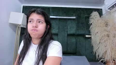 Snapshot of misaki_kai chatting on 4, 12, 2025 Misaki Kai online show from 4, 12, 2025