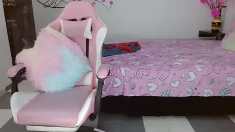 Snapshot of mishka__ chatting on 23, 2, 2025 Mishka online show from 23, 2, 2025