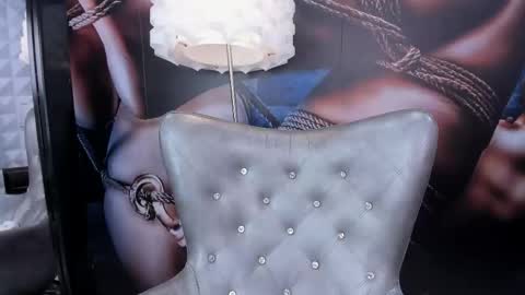 Snapshot of miss___taylor chatting on 28, 10, 2025 Taylor online show from 28, 10, 2025