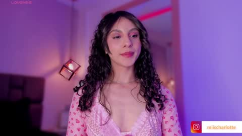 Snapshot of miss__charlotte_ chatting on 5, 1, 2025 Charlotte online show from 5, 1, 2025