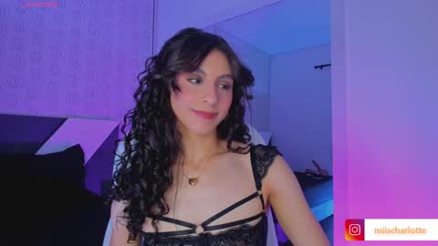 Snapshot of miss__charlotte_ chatting on 21, 2, 2025 Charlotte online show from 21, 2, 2025