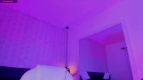 Snapshot of miss__charlotte_ chatting on 6, 3, 2025 Charlotte online show from 6, 3, 2025