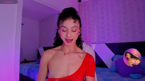 Snapshot of miss__charlotte_ chatting on 26, 11, 2025 Charlotte online show from 26, 11, 2025