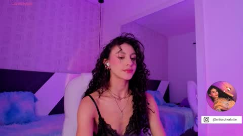 Snapshot of miss__charlotte_ chatting on 27, 11, 2025 Charlotte online show from 27, 11, 2025