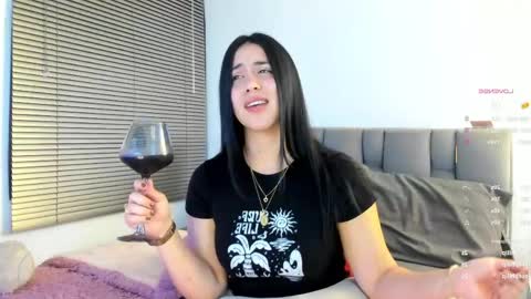 miss__jones_ online show from 19, 4, 2026