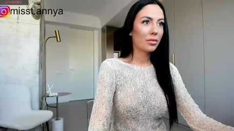 Miss Tanya online show from 5, 3, 2025