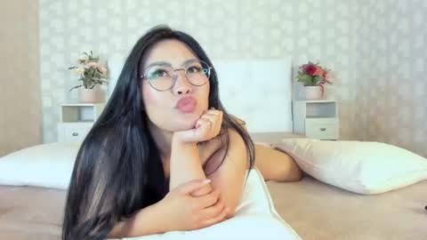 Snapshot of miss_asia_one chatting on 29, 6, 2026 Aiza online show from 29, 6, 2026