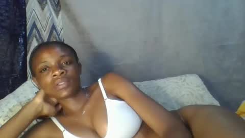 miss_belllo online show from 19, 2, 2025