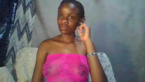 miss_belllo online show from 10, 3, 2025