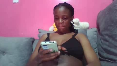 miss_belllo online show from 29, 9, 2025