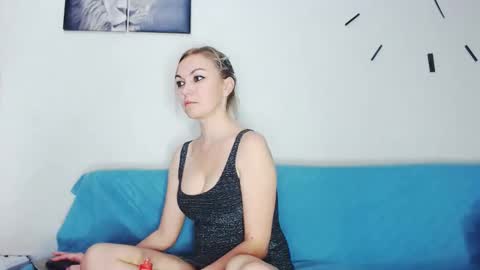 miss_blonde1 online show from 28, 3, 2026