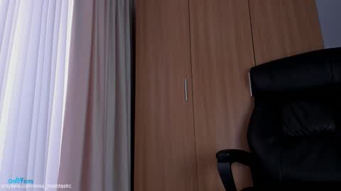 Snapshot of miss_boobtastic chatting on 26, 9, 2025 Ivy online show from 26, 9, 2025