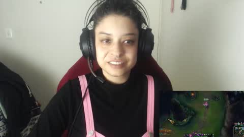 Snapshot of miss_carmila chatting on 31, 10, 2025 Miss Carmila online show from 31, 10, 2025