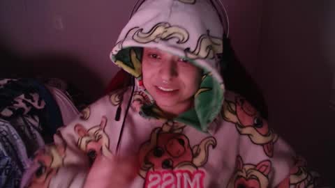 Snapshot of miss_carmila chatting on 3, 11, 2025 Miss Carmila online show from 3, 11, 2025