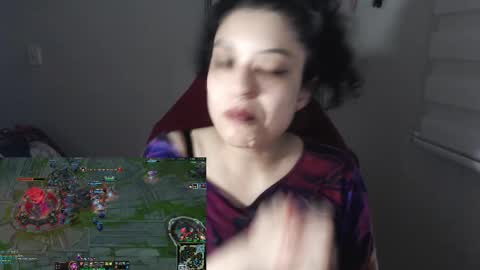 Snapshot of miss_carmila chatting on 7, 11, 2025 Miss Carmila online show from 7, 11, 2025