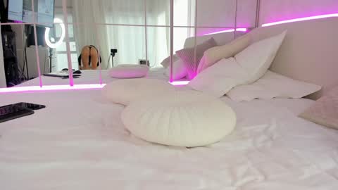 miss_diamond__ online show from 11, 10, 2025