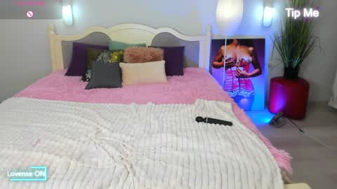 Elia online show from 7, 2, 2025