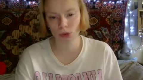 Snapshot of miss_elistia_ chatting on 15, 6, 2026 Elis online show from 15, 6, 2026