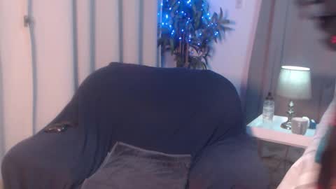 Snapshot of miss_eva_xxx chatting on 6, 11, 2025 Miss EVA Email misseva123xxx online show from 6, 11, 2025