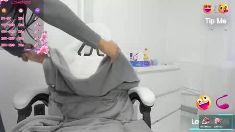 Snapshot of miss_garcia_ chatting on 6, 2, 2025 Miss Garcia online show from 6, 2, 2025