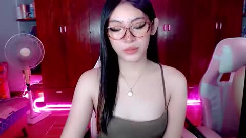 Snapshot of miss_hornydoll chatting on 26, 10, 2025 miss_hornydoll online show from 26, 10, 2025