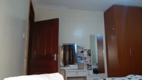 Miss Kiarrafit online show from 7, 12, 2024