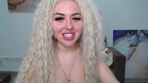 miss_kiten online show from 4, 3, 2025