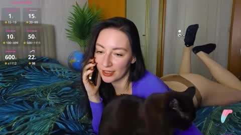 Snapshot of miss_leee chatting on 13, 12, 2024 Laura online show from 13, 12, 2024