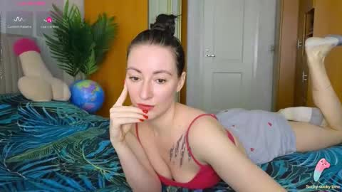 Snapshot of miss_leee chatting on 19, 9, 2025 Laura online show from 19, 9, 2025