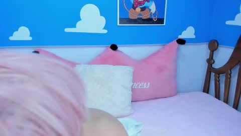 Snapshot of miss_lucyla chatting on 6, 10, 2025 miss_lucyla online show from 6, 10, 2025