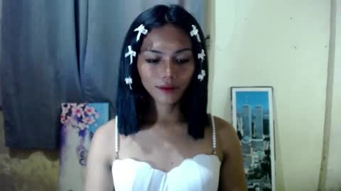 Snapshot of miss_rea_xoxo chatting on 11, 7, 2026 miss_rea_xoxo online show from 11, 7, 2026