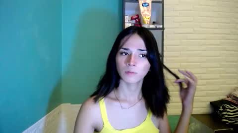 Snapshot of miss_rona_xoxo chatting on 29, 4, 2026 Rona online show from 29, 4, 2026
