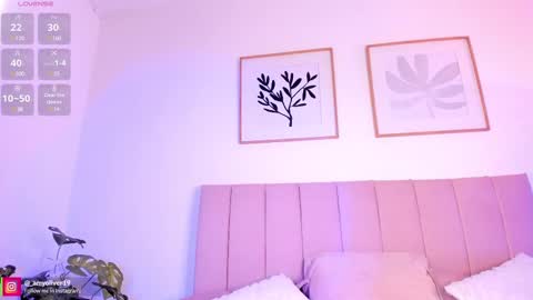 Amy Olivera online show from 28, 2, 2025