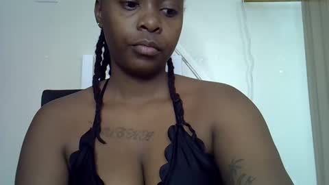 Snapshot of miss_sinphoria chatting on 8, 11, 2025 Miss online show from 8, 11, 2025