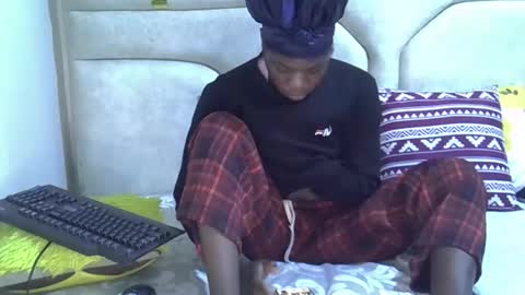 Snapshot of miss_squirty2 chatting on 21, 10, 2025 jasmine online show from 21, 10, 2025