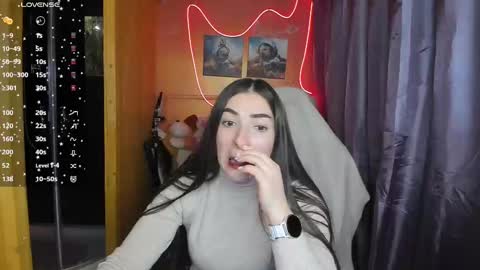 Snapshot of miss_tasy chatting on 27, 2, 2025 Melanie January 15th is my birthday there will be an interesting show online show from 27, 2, 2025