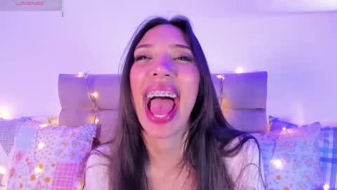 Miss Veronica online show from 6, 2, 2025