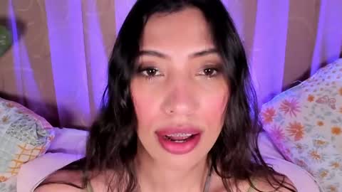 Snapshot of miss_veronica2 chatting on 29, 5, 2026 Miss Veronica online show from 29, 5, 2026