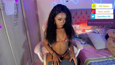 Tay Tay Independent Model   online show from 25, 9, 2025