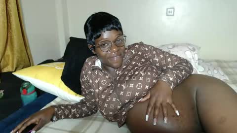 Snapshot of miss_wetcherry chatting on 25, 6, 2026 Cherie Independent model online show from 25, 6, 2026
