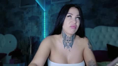 Snapshot of missangellxx chatting on 7, 10, 2025 missangellxx online show from 7, 10, 2025