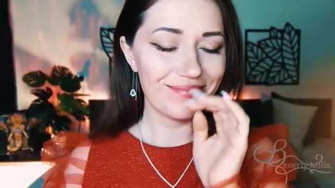 The divine Beverly online show from 16, 2, 2025