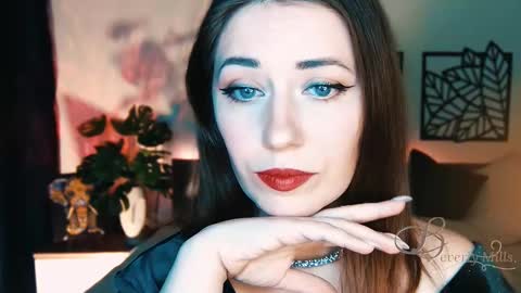 The divine Beverly online show from 22, 2, 2025