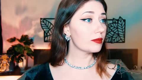 The divine Beverly online show from 26, 2, 2025