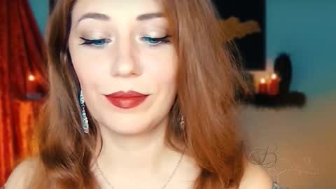 The divine Beverly online show from 26, 10, 2025